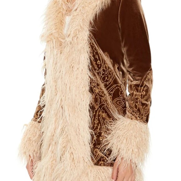 Forever 21 Penny Lane Coat. Faux Fur-Trim Embroidered Coat w/Pockets Size Small - Picture 5 of 10